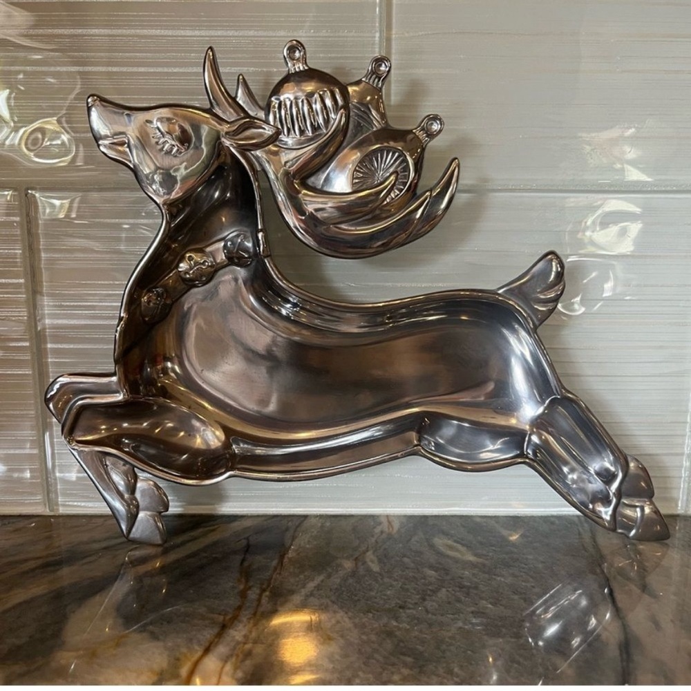 Lenox Yuletide metal reindeer serving tray